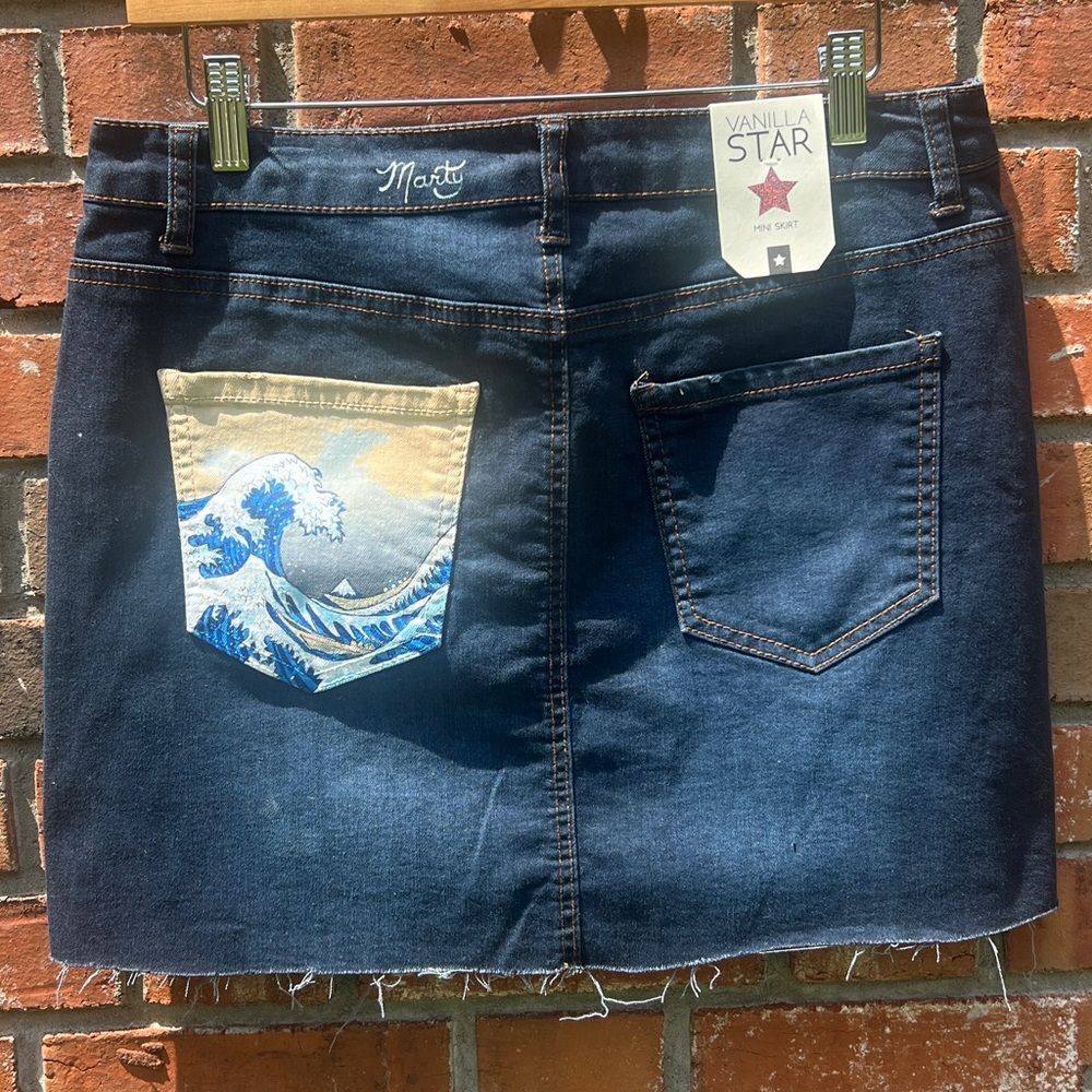 Vanilla Star Denim Skirt with Wave Pocket